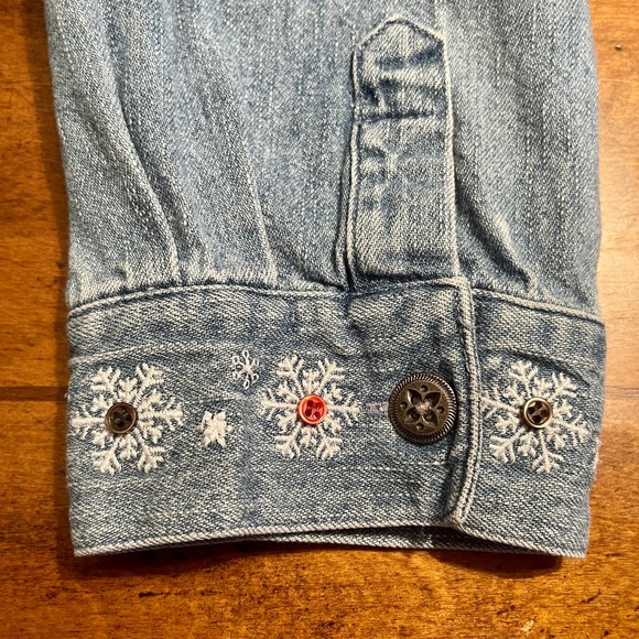 Christopher and Banks Jean Jacket Embroidered Snow Days Womens L 400:S1414 - Picture 5 of 16